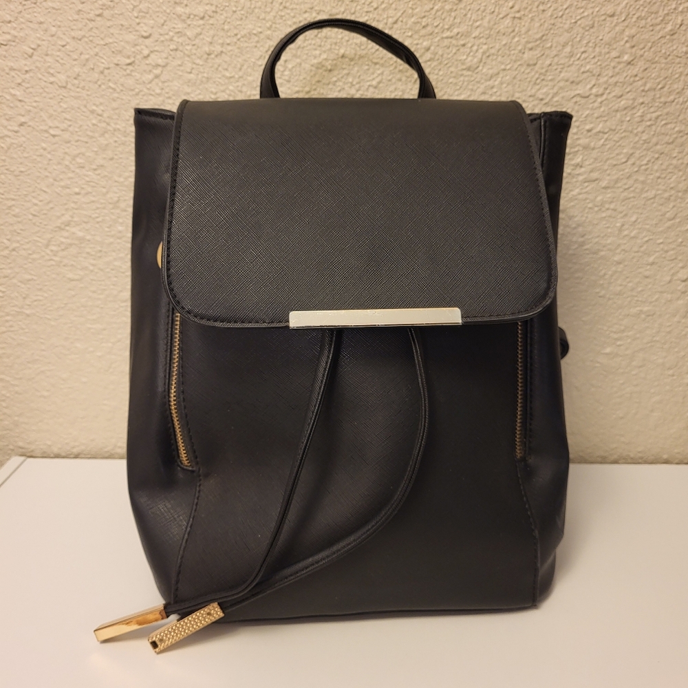 Wink Kangaroo Black Backpack Bag